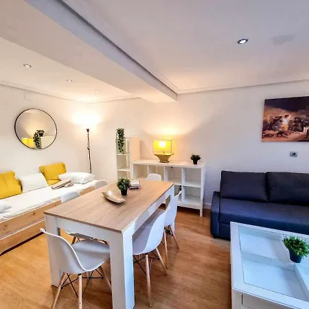 Апартаменты Casa De Goya Turistea *